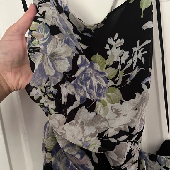 ASTR FLORAL SIDE CUT OUT MIDI DRESS - Picture 8 of 8